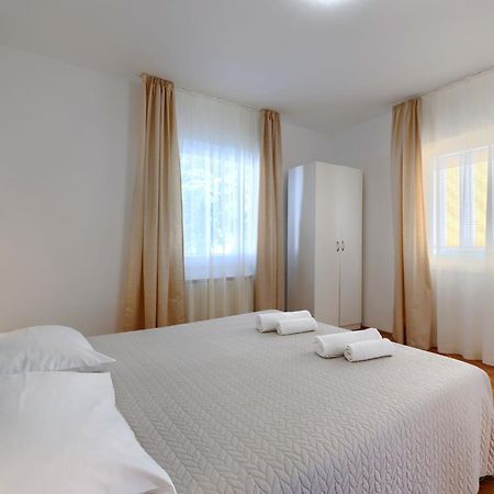 Apartment Nika-7 By Interhome Umago Esterno foto
